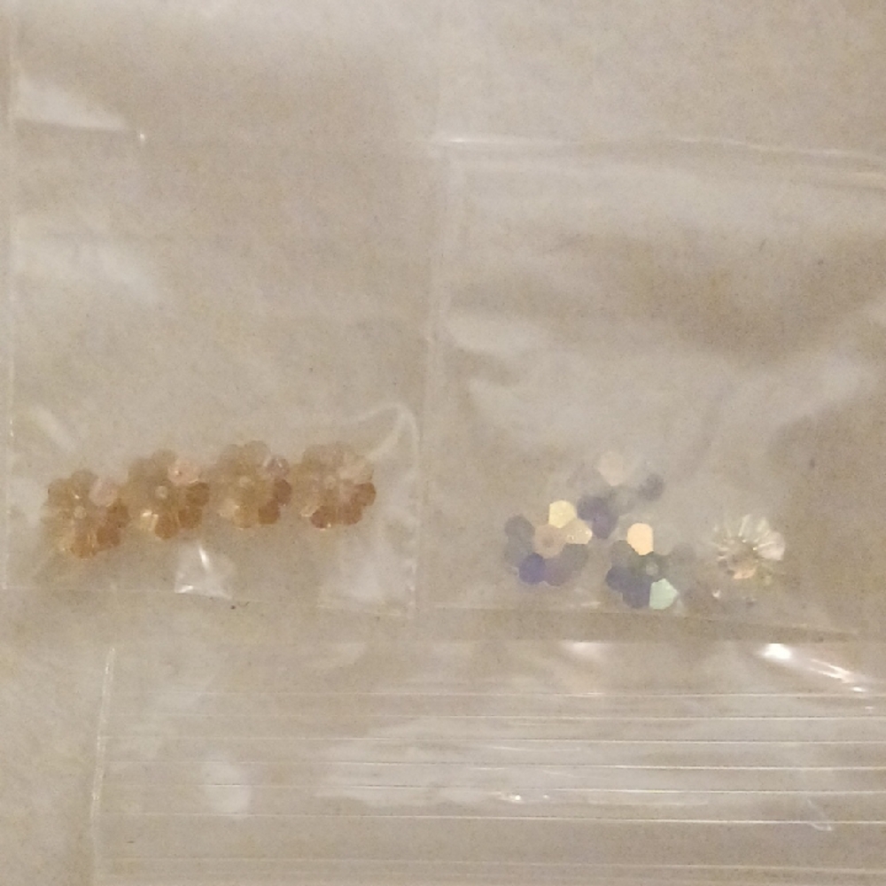 Assorted Bead Collection - Picture 2 of 6